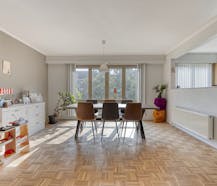 Appartement: 3 slaapkamers en garage te koop in Brasschaat.