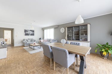 Lichtrijk appartement met 3 slaapkamers te koop Brasschaat.