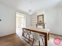 Châtelain : Appartement rénové et meublé d'une chambre.