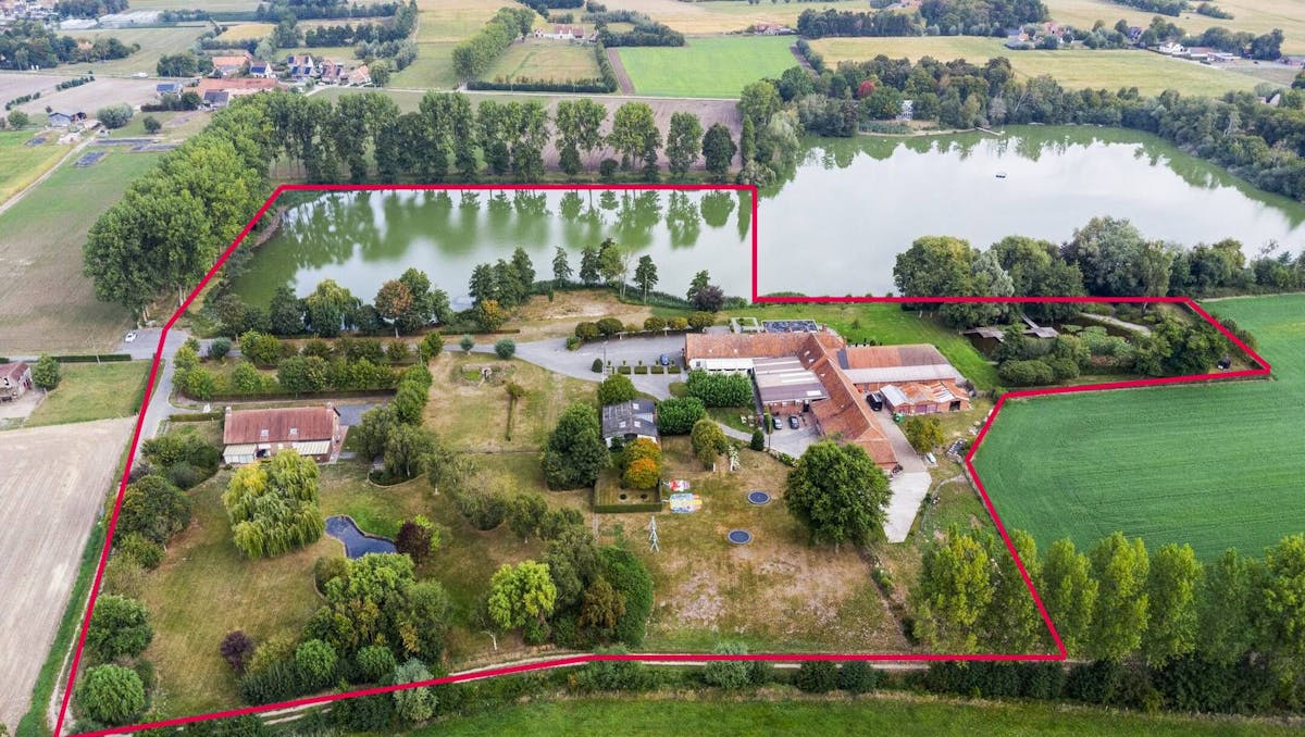 Horeca-exploitatie te koop op een landelijke toplocatie in Oedelem