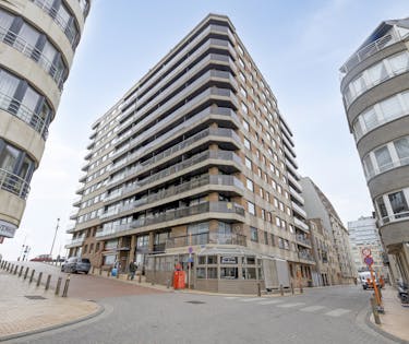 Gerenoveerd duplex appartement te koop in Blankenberge