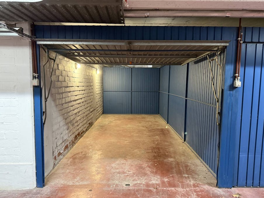 Garage souterrain à vendre à Waregem