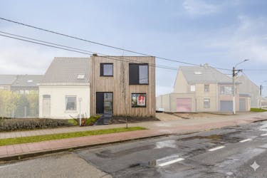 Nieuwbouwwoning met 3 slaapkamers te huur in Zwijnaarde