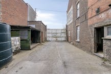 Warehouse with outdoor storage for rent in Roeselare