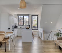 Gerenoveerd duplex met terras nabij Josaphatpark
