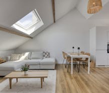 Gerenoveerd duplex met terras nabij Josaphatpark