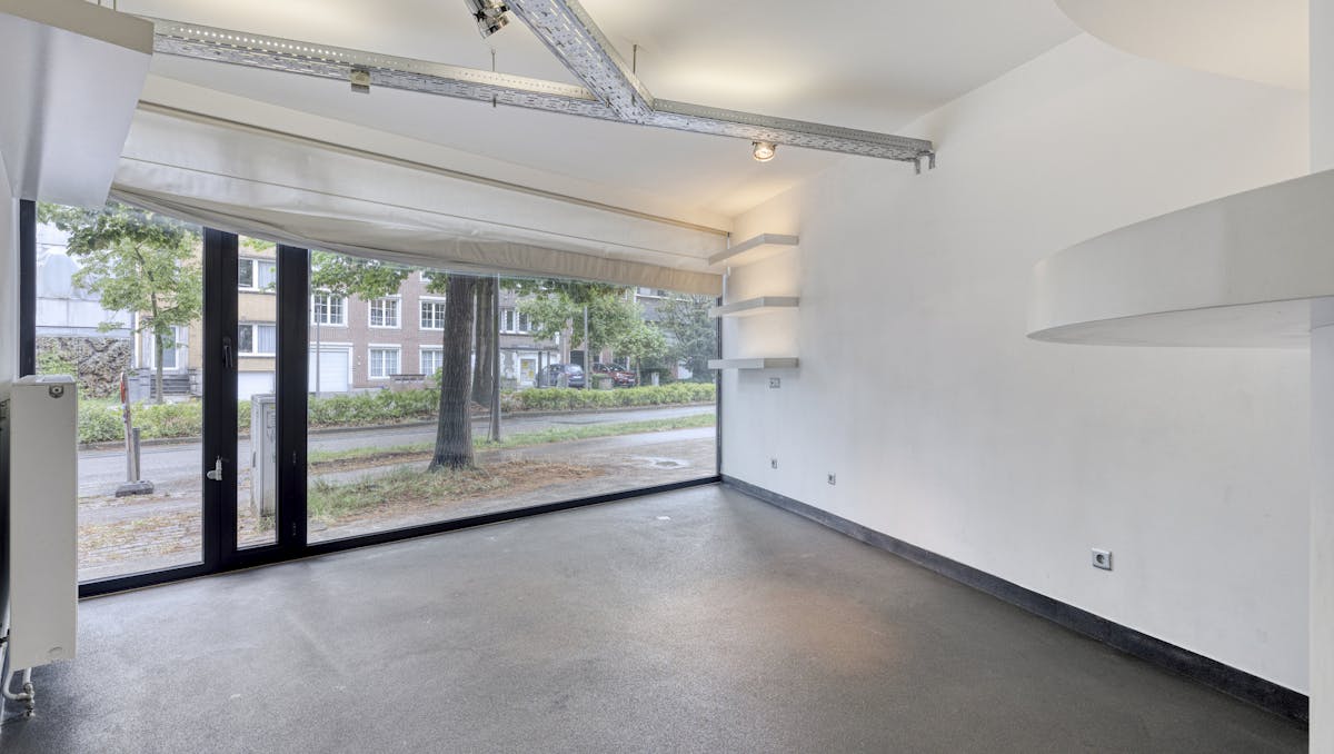 Studio met praktijk- of bureelruimte te Borgerhout