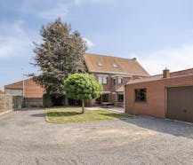 Halfopen huis met 3 kamers te koop in Ooigem