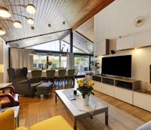 Instapklare en verzorgde bungalow op een terrein van 9are met zwembad te Beigem