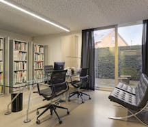 Kantoor met woonst te koop in Sint-Michiels (380 m²)