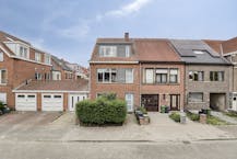 Instapklaar duplex appartement te koop te Gentbrugge