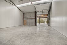 KMO-unit van 240 m² te huur in Kuurne