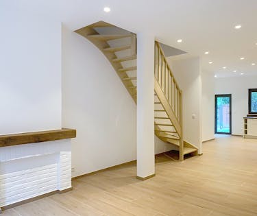 Ukkel - Duplex appartement met 1 slaapkamer en tuin