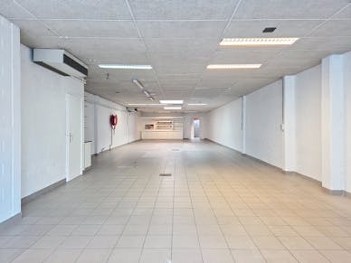 Handel te huur Sint-Amandsberg