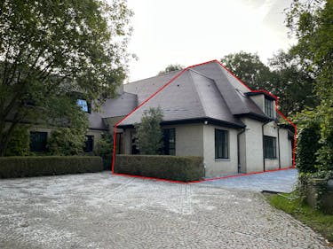 Kantoor/praktijk (ca. 100 m²) te huur in Aalter.