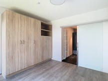 Serviceflat met 1 slaapkamer op verdieping 1