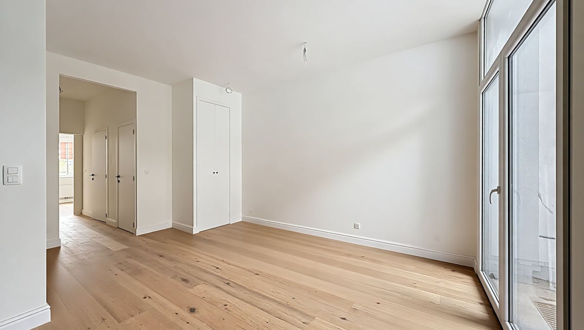 Gerenoveerd 1-slaapkamerappartement te huur in Berchem