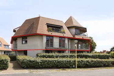 Appartement met 3 slaapkamers en garage vlakbij zee in Sint-Idesbald