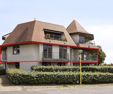 Appartement met 3 slaapkamers en garage vlakbij zee in Sint-Idesbald