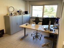Kantoor (120 m²) te huur bij de R4 te Evergem
