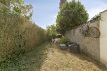 Studentenhuis met 5 vergunde studentenkamers te koop 