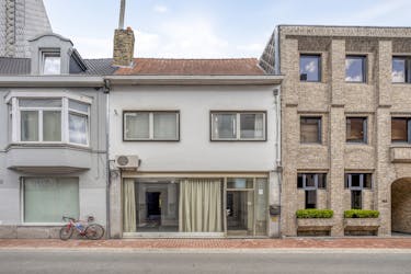 House with commercial space for sale in the center of Roeselare