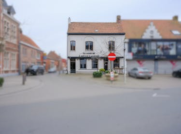 Horecapand met appartement te koop in Dadizele