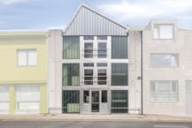 Instapklaar kantoor te koop van ca. 367m² in centrum Torhout