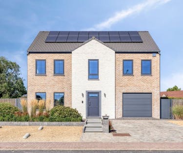 Beautiful 5-bedroom house for sale!