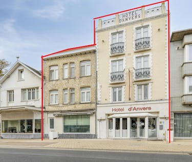 Renovatie- of investeringsproject in het hartje van De Panne