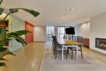 Office building in a prime location with private parking