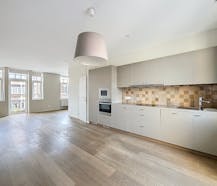 VUB: Gerenoveerde 2 slaapkamer duplex (80m²) + terras