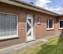 Op te frissen gelijkvloers huis te koop in Wesouter
