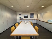 Espace de bureau à louer d'environ 400 m² à Waregem