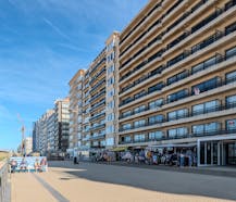 Spacious studio for 4 people with terrace and phenomenal frontal sea view for sale