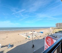 Spacious studio for 4 people with terrace and phenomenal frontal sea view for sale