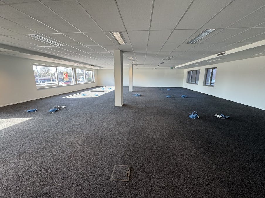 Modern en centraal gelegen kantoor in Brugge, aan de Dampoort