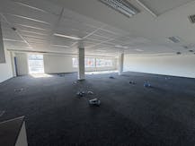 Modern en centraal gelegen kantoor in Brugge, aan de Dampoort