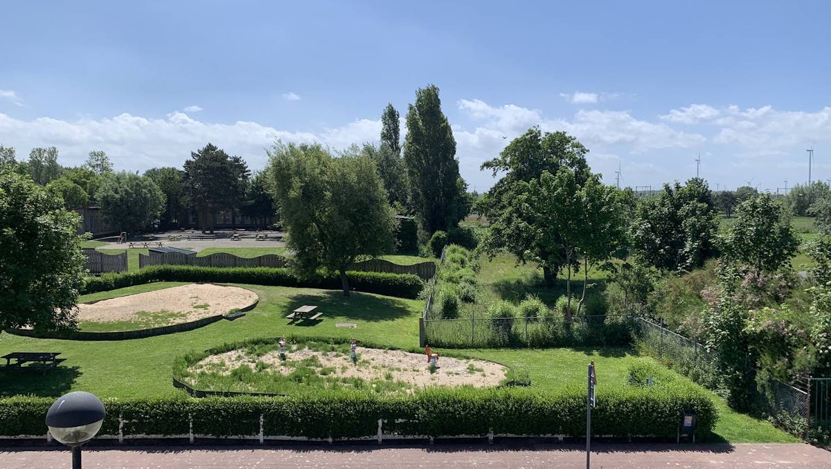 Lichtrijk en instapklaar huis met tuin te koop in Heist