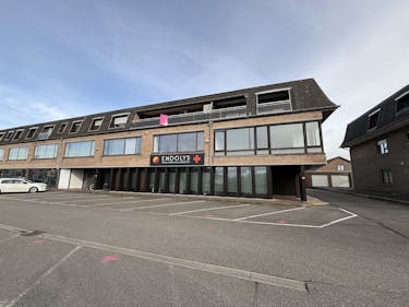 Immeuble de bureaux à louer d'environ 500 m² bruts à Harelbeke