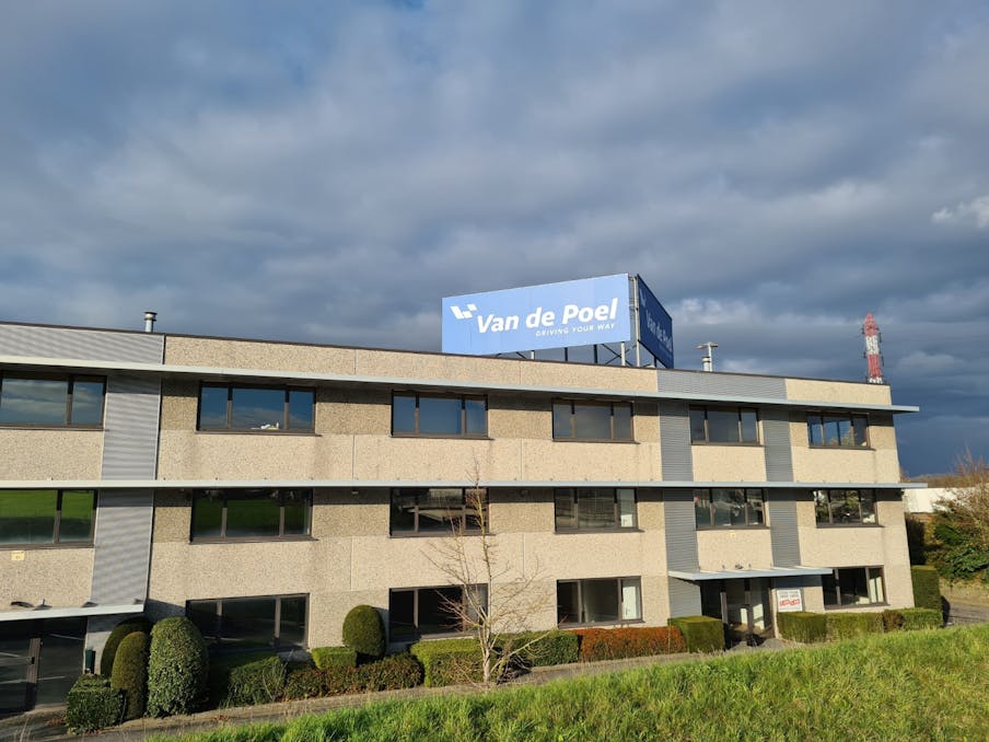 Kantoren op de LAR in Rekkem (390 m²)