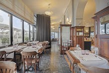 Opbrengsteigendom bestaande uit restaurant en 3 appartementen