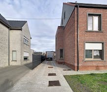 Instapklare, halfopen bebouwing met 3 slaapkamers in Aalter