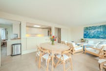 Exclusive 4 bedroom penthouse with stunning sea views!