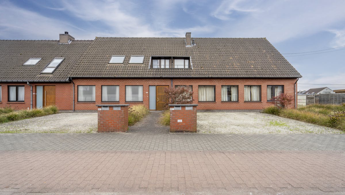 Commercieel interessant pand met woonst in Rekkem