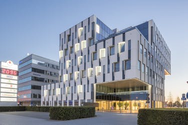 Ingericht kantoor van ca. 372 m² op het Westwing Park