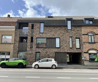 Appartement met ruim terras te huur te Ieper