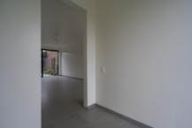 Recente woning met 3 kamers, terras en garage in Elverdinge