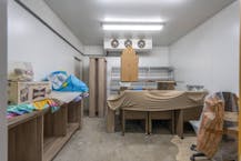 Handelspand van ca. 75 m² te huur in Bavikhove