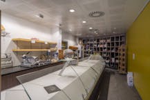 Handelspand van ca. 75 m² te huur in Bavikhove